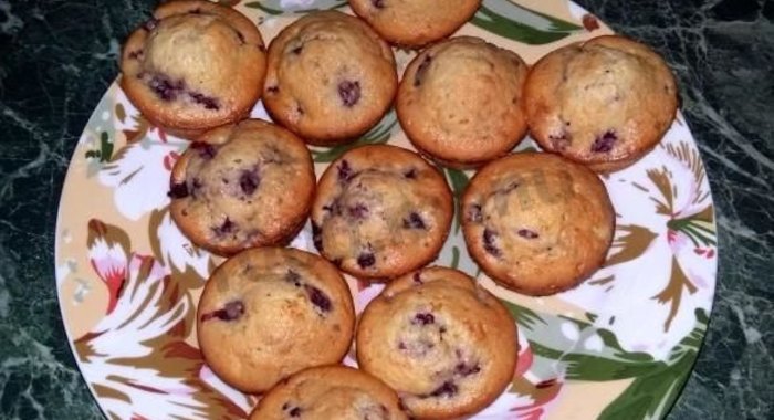 Кексы с малиной