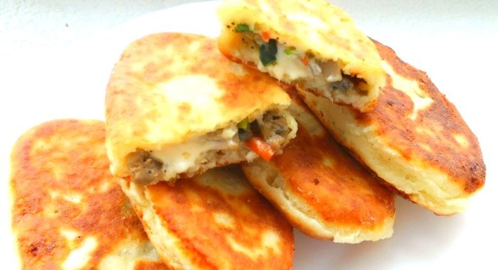 Жареные пирожки из творожного теста