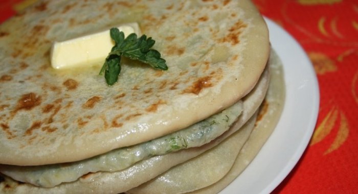 Хычины с картофелем и зеленью