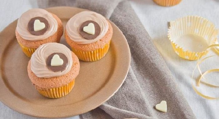 Капкейки с двойным кремом. Шоколад и бананы.