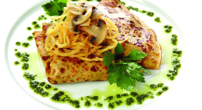 Блинчики с грибным жюльеном