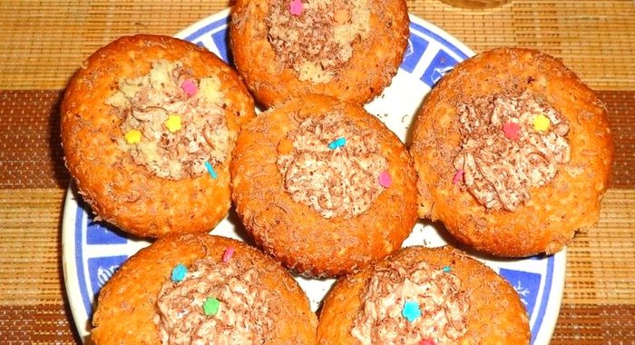 Маффины с шоколадно-сливочным кремом