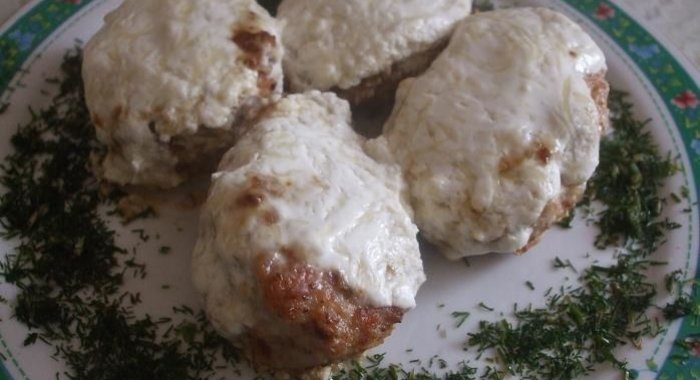 Мясные зразы с омлетом