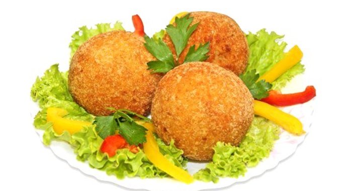 Картофельные крокеты с мясом в омлете, паровые