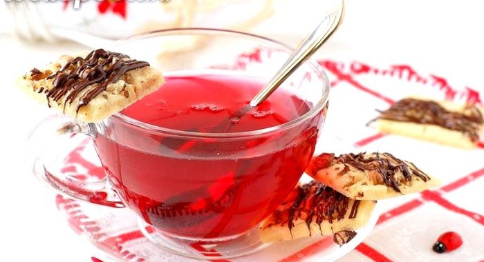 Песочное печенье с орехами в микроволновке