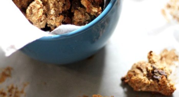 Овсяное печенье с миндалем и шоколадом