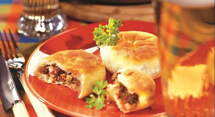 Пирожки с начинкой из фасоли