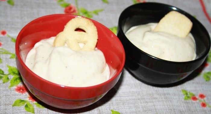 Мягкое мороженое из бананов с медом