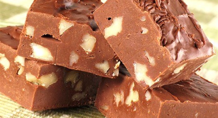 Шоколадные конфеты с орехами