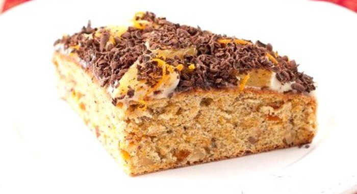 Морковный торт с курагой и апельсинами