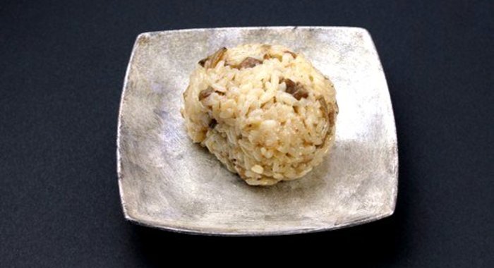 Биточки из грибного ризотто и моцареллы