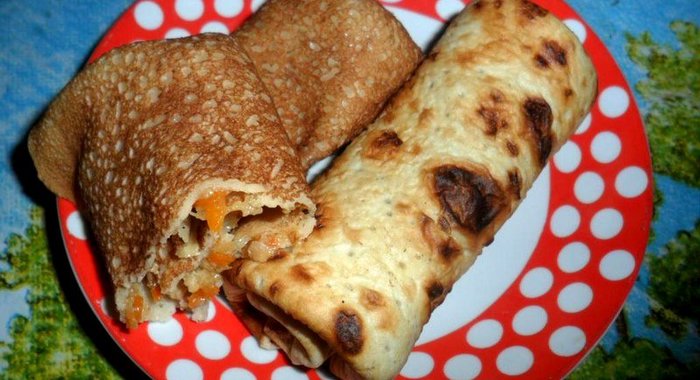 Блинчики с мясным фаршем и овощами