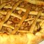 Яблочный слоеный пирог с корицей