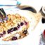 Пирог с творожным кремом и ежевикой