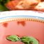 Холодный суп из томатов с базиликом