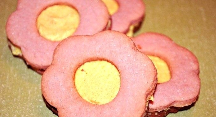 Печенье Розовые цветочки