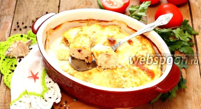 Рулетики из куриного филе с креветками