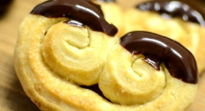 Слоеные ушки