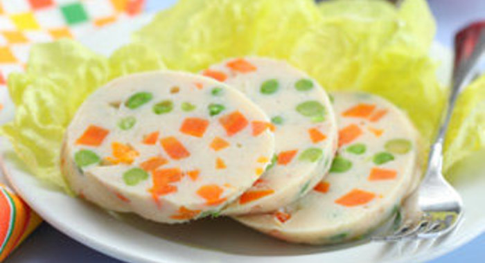 Рулет из пангасиуса с овощами