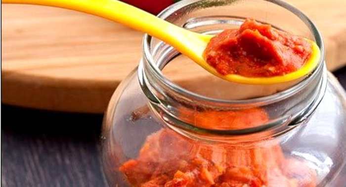 Харисса с вялеными помидорами