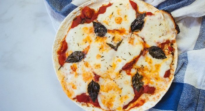 Пицца «Маргарита» на лаваше