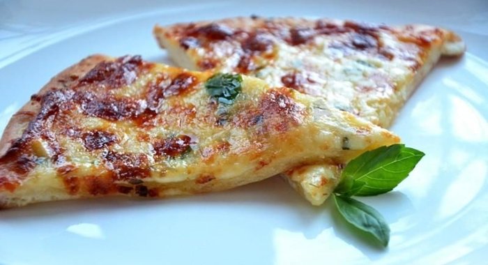 Сырная пицца