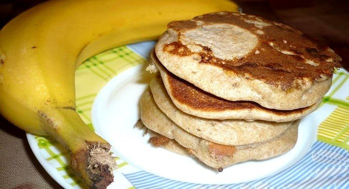 Ржаные оладьи с бананом