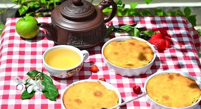 Яблочный кекс с корицей