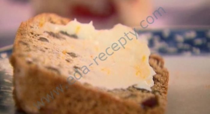 Сладкий хлеб с апельсиновым сыром