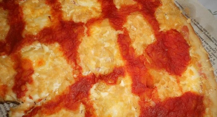 Пицца с курицей и сыром