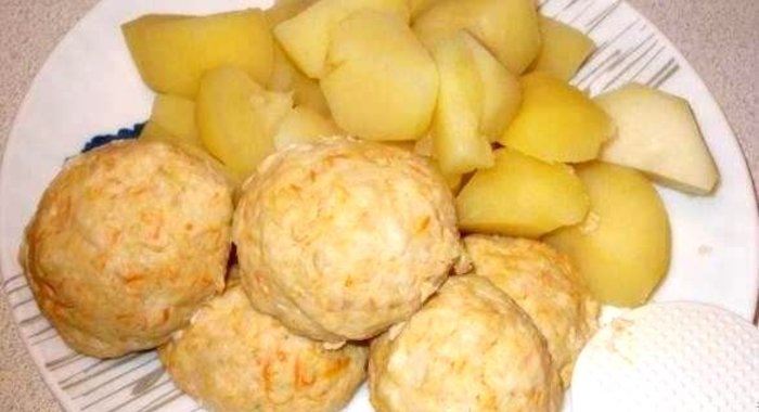 Паровые куриные котлеты в мультиварке