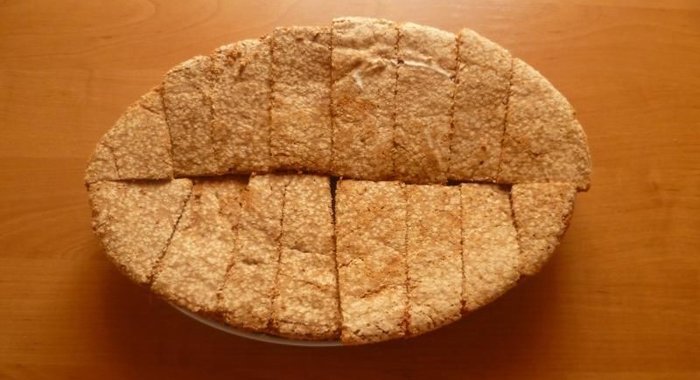 Яблочный бисквитный пирог с яблоками