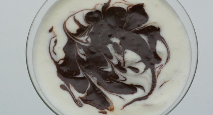 Виноград в белом шоколаде