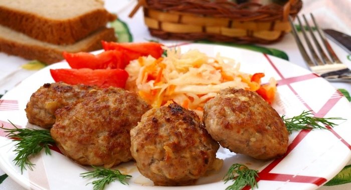 Котлеты из индюшиного фарша на сковороде