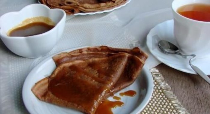 Шоколадные блины с шоколадом какао