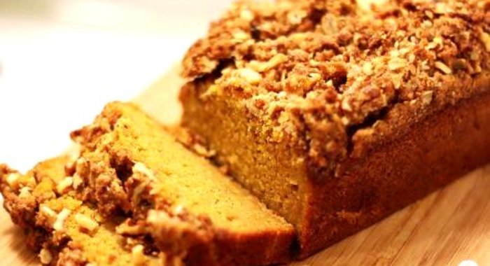 Тыквенный хлеб с посыпкой