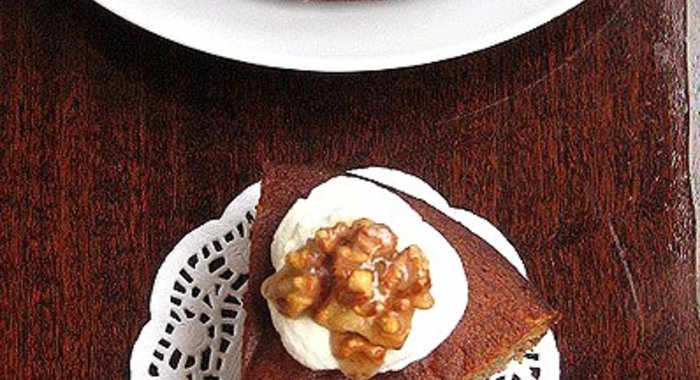 Орехово-медовый кекс