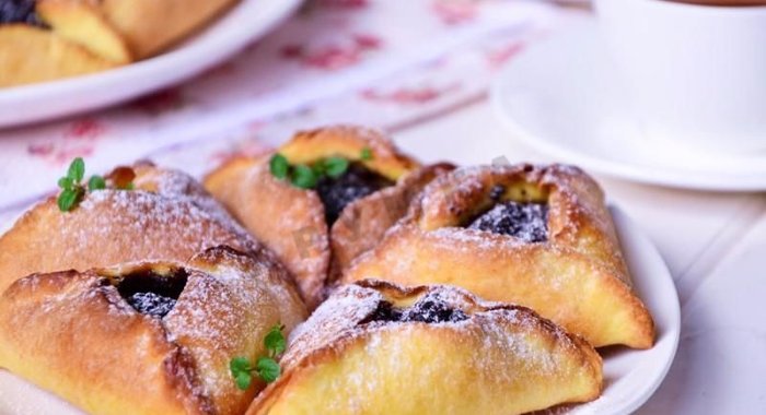 Открытые пирожки треугольники с маком