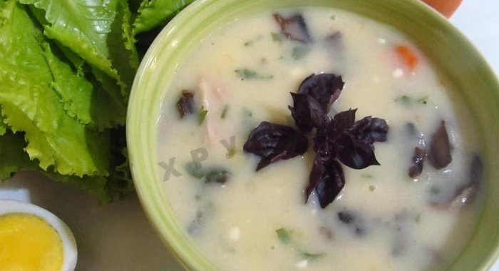 Суп пюре на курином бульоне из шампиньонов