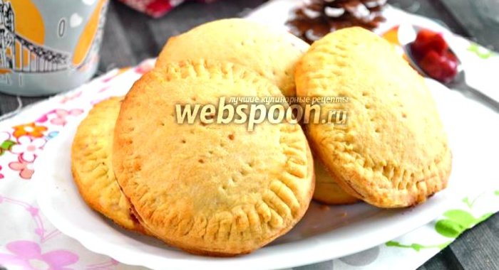 Пирожки с вишней