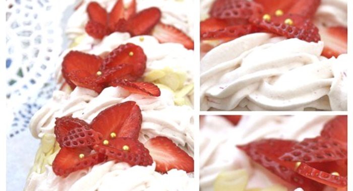 Клубничный бисквитный рулет