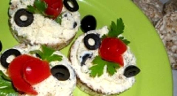 Бутерброды с домашним сыром