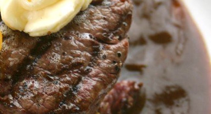 Филе миньон с имбирем и красным вином