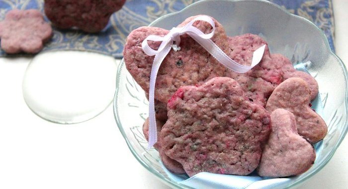 Ягодное лиловое печенье