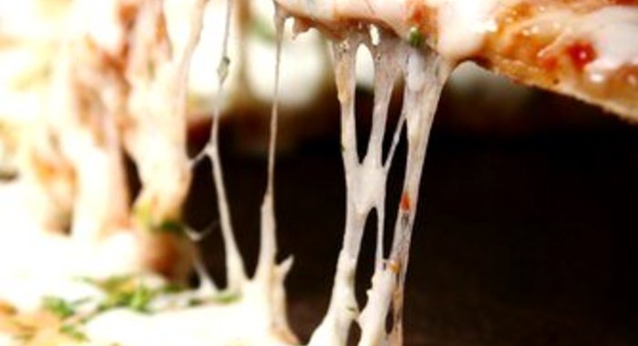 Пицца с фетой и базиликом