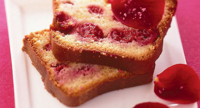 Розовый кекс