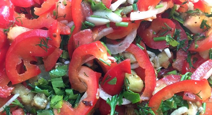 Баклажаны по‑корейски с помидорами