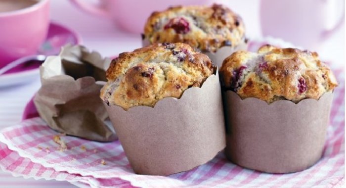 Маффины с белым шоколадом и виноградом