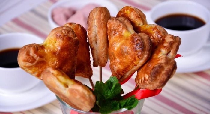 Маленькие пирожки для фуршета Пай-попсы Валентинки