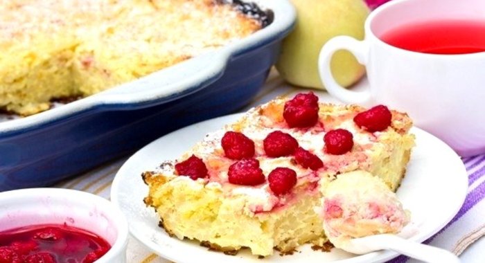 Творожная запеканка с персиками и спагетти